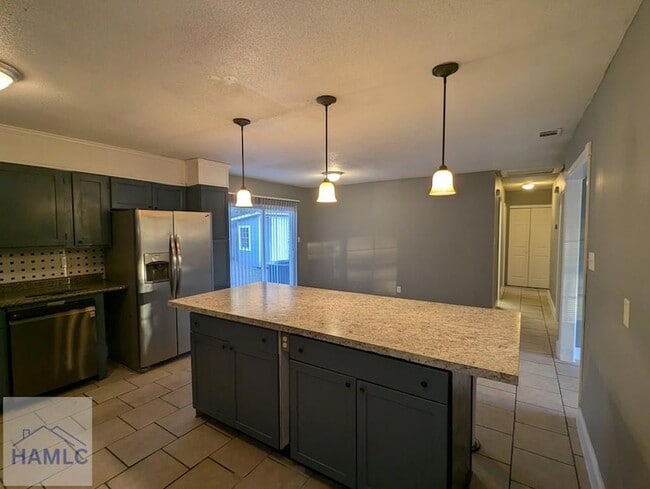 Photo - 599 Olive St