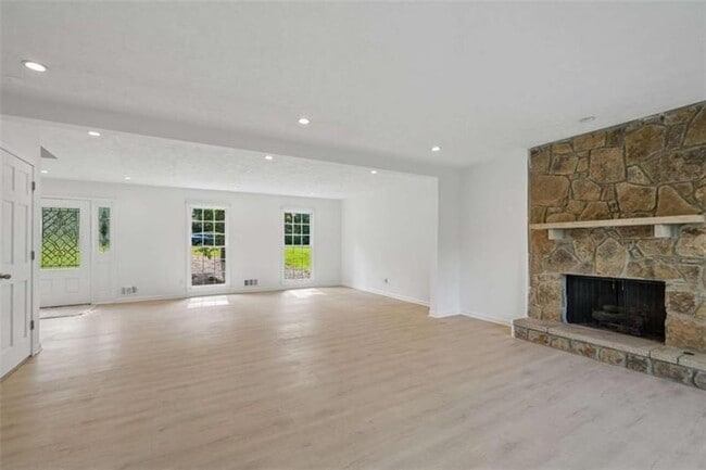 Photo - 5132 Willow Point Pkwy