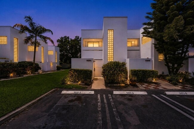 Photo - 5120 Elmhurst Rd