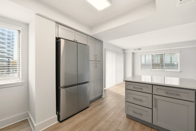 Photo - Cortland on South Eads