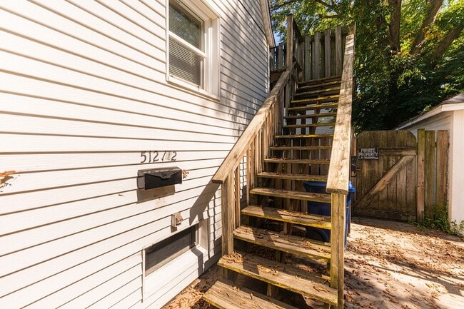 Photo - 512 N 6th St Unit 2nd-Floor