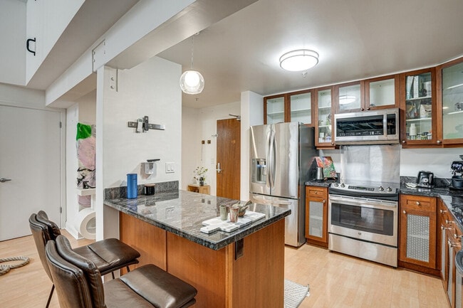 Photo - 655 5th St Unit ID1305250P