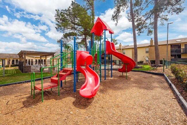 Photo - Kendall Manor Apartments