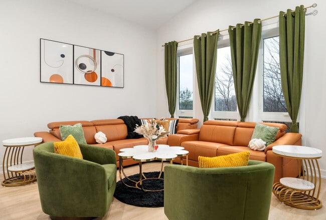 Building Photo - 3723 S Giles Ave Unit ID1228641P