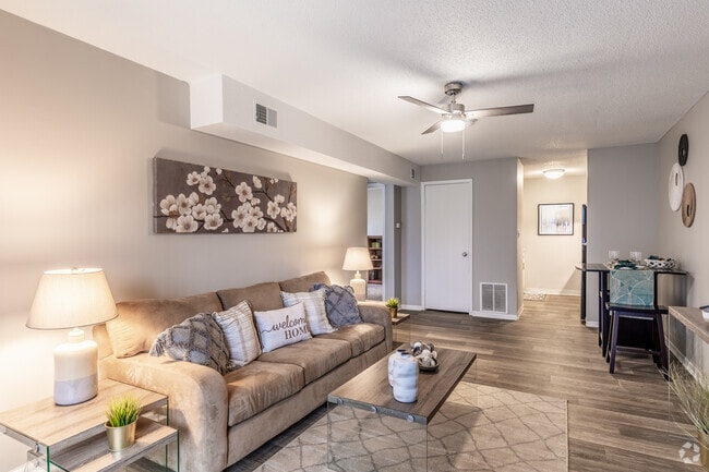 2Br, 1Ba, 903 Sqft Living Room - Overland Station