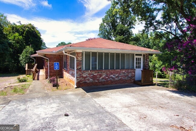 Photo - 1835 Lawrenceville Hwy