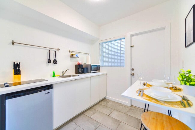 Photo - 515 NE 82nd St Unit FL1-ID1022257P