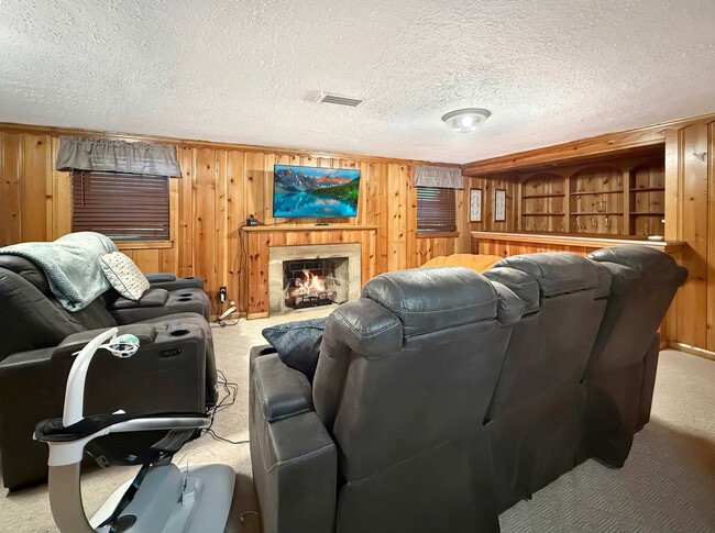 Photo - 2591 University Blvd Unit SI ID1593942P