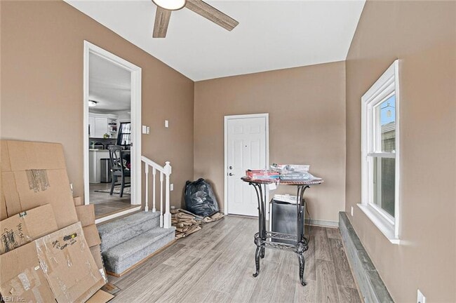 Photo - 840 Churchill Terrace