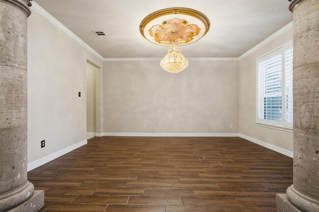 Photo - 113 Scarlet Oak Cove