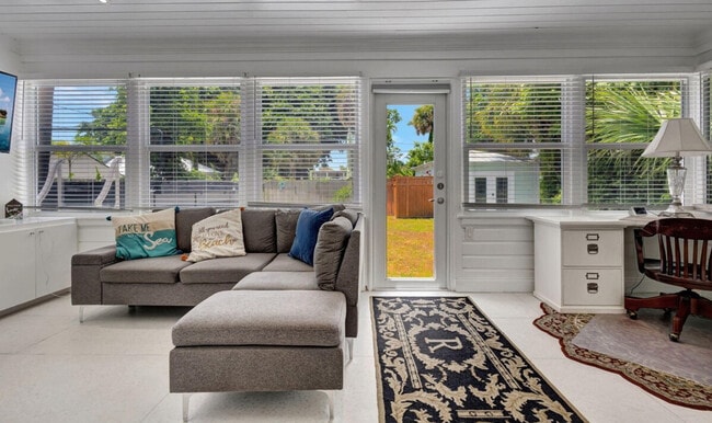 Photo - 310 30th St Unit ID1290316P