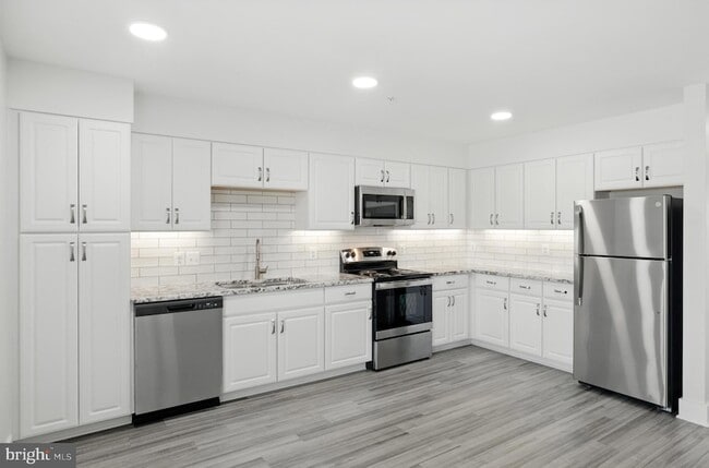 Photo - 19510 Village Walk Unit 2-205