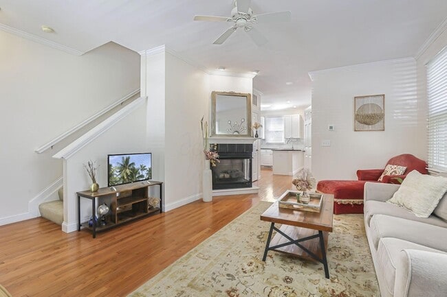 Photo - 319 W 2nd Ave Unit 319