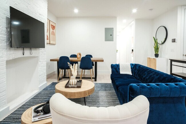 Photo - 402 E 11th St Unit SI FL1-ID1495798P