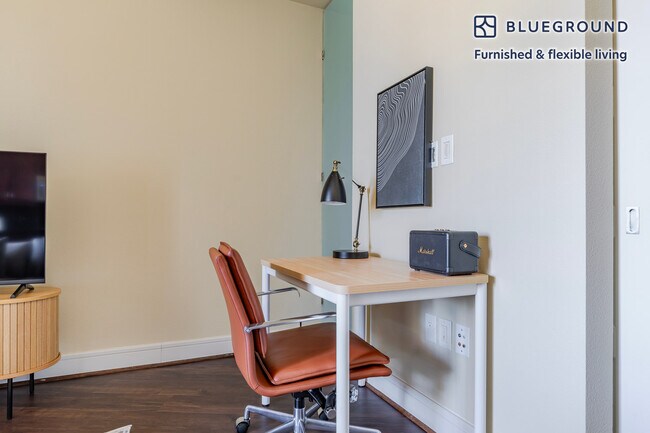 Photo - 214 Barton Springs Rd Unit FL9-ID337