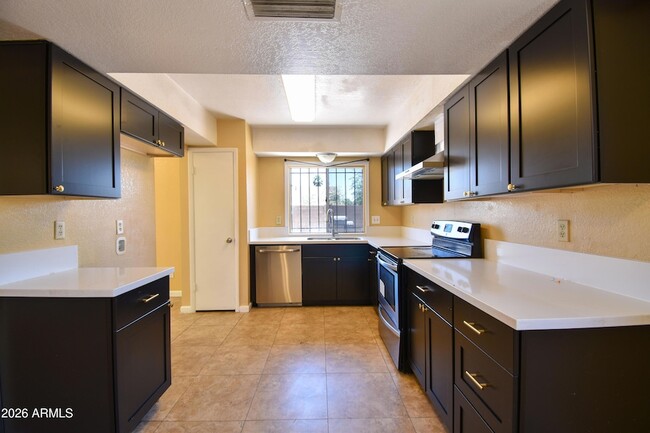 Photo - 6525 W Mercer Ln