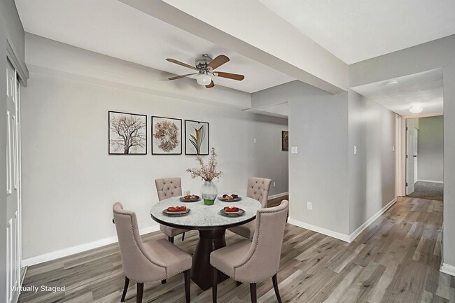 Photo - Oakmont Flats Apartments