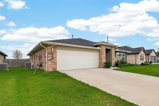Photo - 3827 Pierce Pl Ln