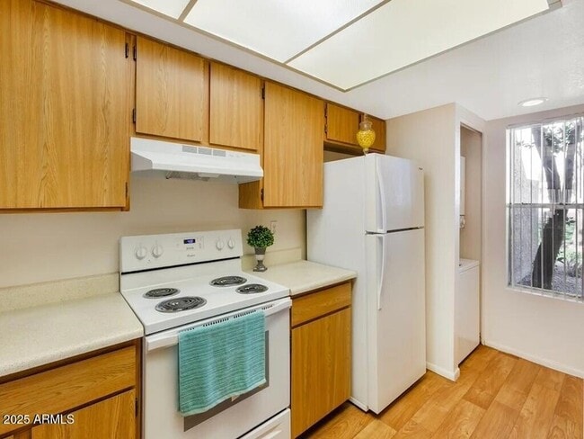 Photo - 164 N 74th St Unit 2