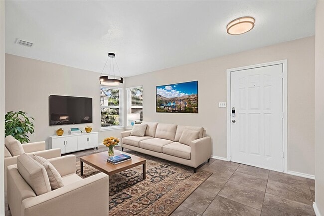 Photo - 6505 Tara Ln