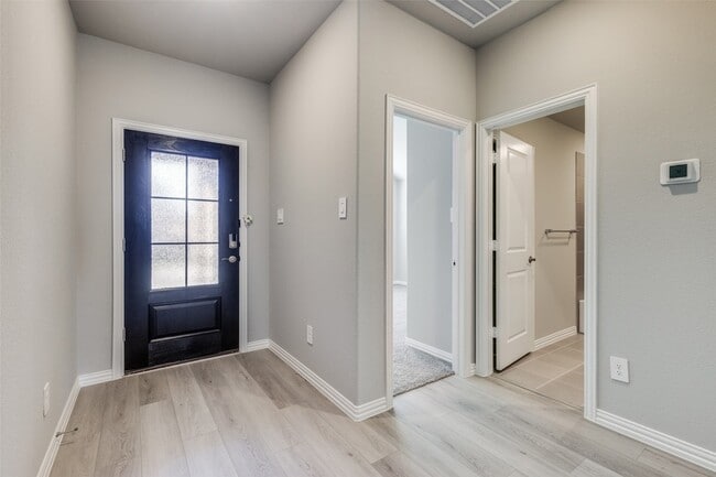 Photo - 5209 Meditation Dr