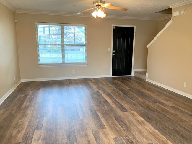 Photo - 1934 Falsetto Ln