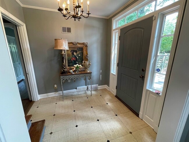 Photo - 3652 Poplar Ave