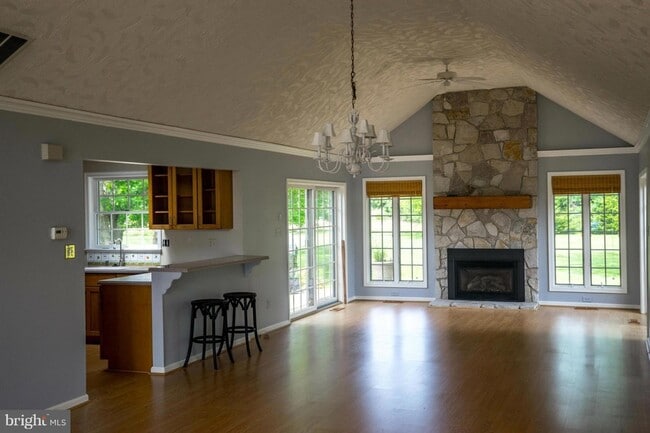 Photo - 206 Prospect Bay Dr W