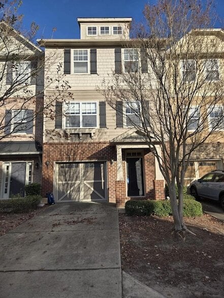 Photo - 120 Linden Park Ln