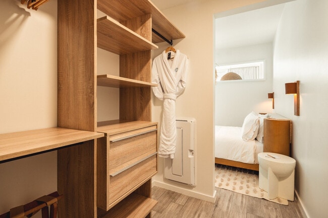 Photo - 221 SW 1st Ave Unit ID1023627P