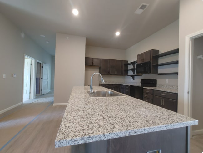 Photo - Finley Ridge Apartments