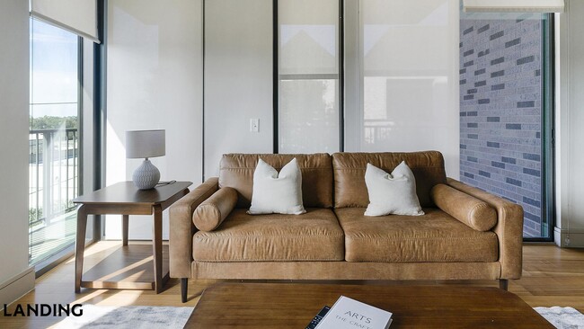 Building Photo - 1414 Wood Hollow Dr Unit 443