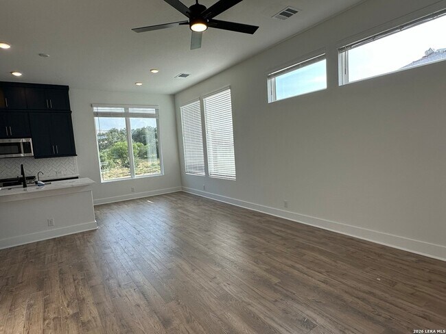 Photo - 20675 Huebner Rd