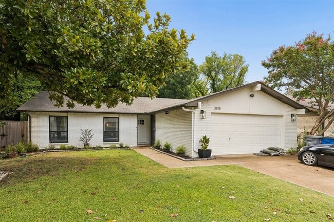 Photo - 3818 Ruidosa Ave