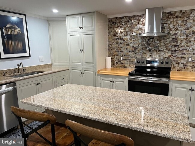 Photo - 216 Stern Cove