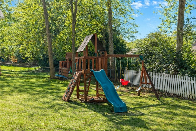 Photo - 7601 Bedfordshire Dr Unit SI ID1293793P