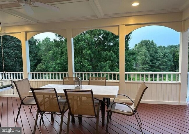 Photo - 10418 Willow Crest Ct