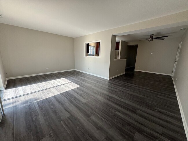 Photo - 2220 Abbeywood Dr Unit B