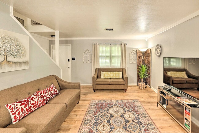 Building Photo - 4628 Bonnell Ave Unit SI ID1545936P
