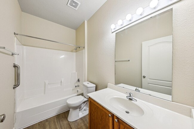 Photo - Glenmary Village Apartments