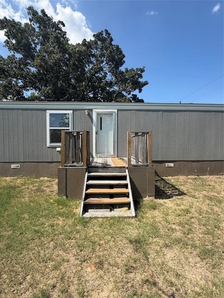 Photo - 272 Plum St