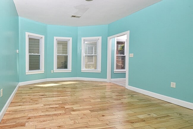 Photo - 11 Oakland Ave Unit 1