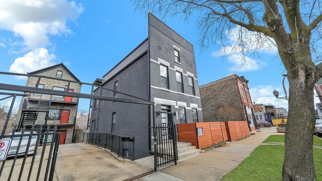 Photo - 2704 W 24th Pl Unit 2