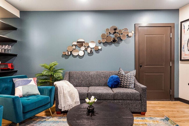 Photo - 611 Commerce St Unit ID1267079P