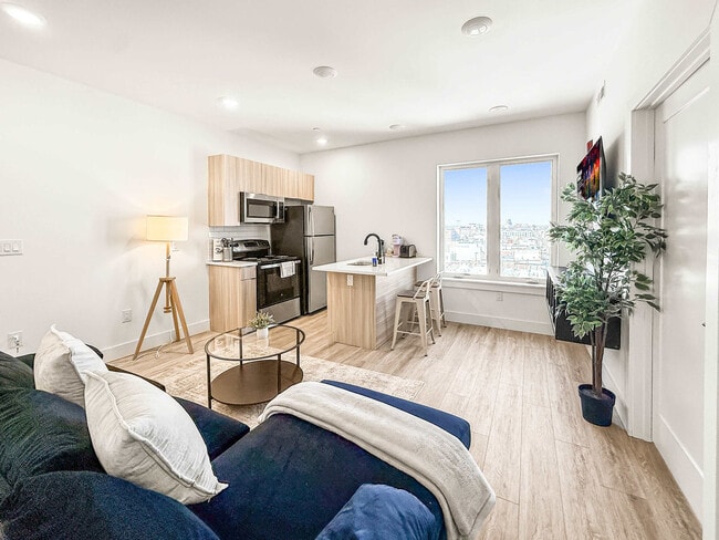 Photo - 2400 E Huntingdon St Unit ID1075542P