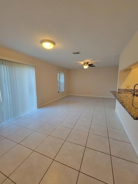 Photo - 1087 Goldenrod Rd