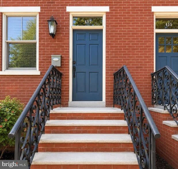 Building Photo - 457 S 6th St