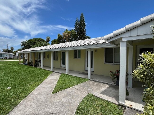 Photo - 1712 Fletcher St Unit 5