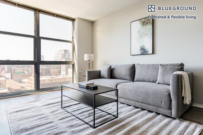 Building Photo - 180 N Jefferson St Unit SI FL11-ID1214