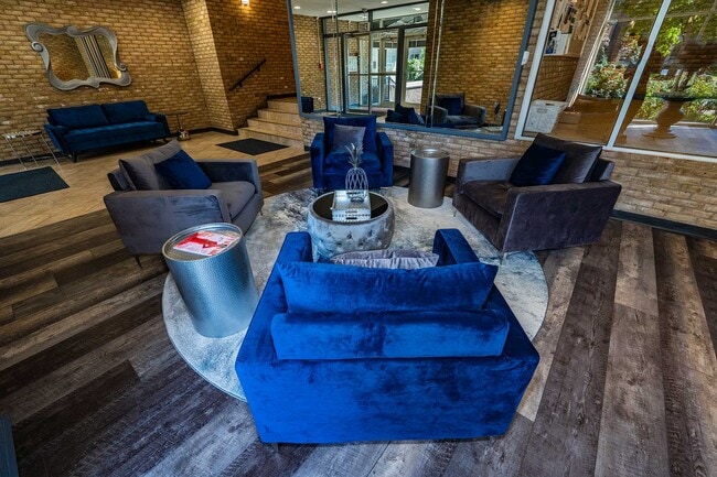 Photo - Laurel Village Apartments